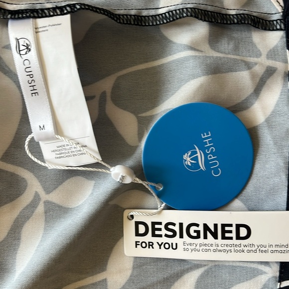 NWT McKayla Leafy Tie-Waisted Sarong, size Medium - Picture 8 of 12